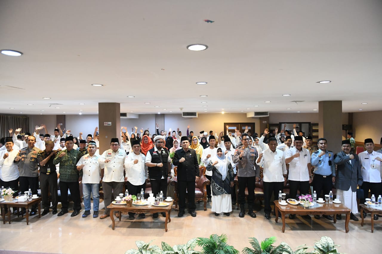 Gubernur Ansar Hadiri Pelantikan PD Bakomubin Kota Tanjungpinang