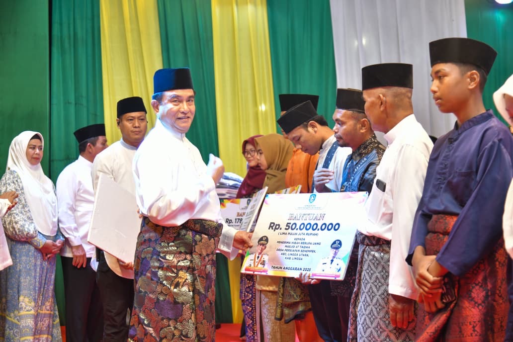 Menko Yusril Ajak Warga Jaga Keislaman dan Kemelayuan pada Tabligh Akbar di Lingga