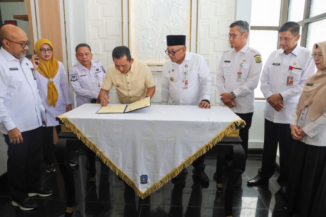 Pemprov Kepri Serahkan Hibah Aset ke Pemko Tanjungpinang