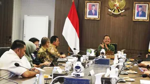 Bertemu Menteri KKP, Gubernur Ansar Bahas Skema Peningkatan Pendapatan dan Kampung Nelayan Modern di Kepri