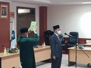 PELANTIKAN PENJABAT SEKRETARIS DAERAH PROVINSI KEPRI OLEH GUBERNUR