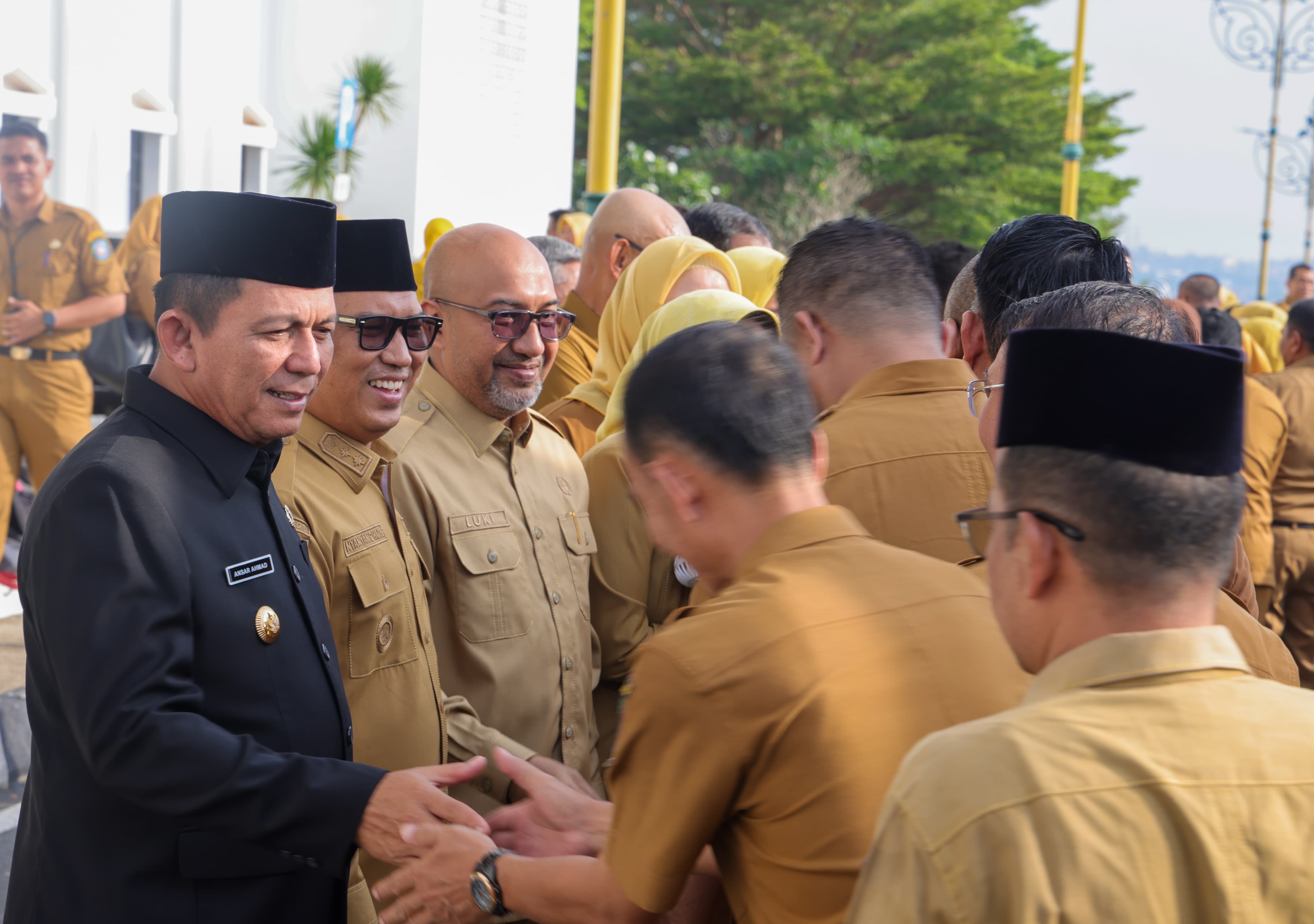 Apel Perdana Pasca Idul Fitri, Gubernur Ansar Ajak ASN Tingkatkan Kinerja dan Perkuat Solidaritas