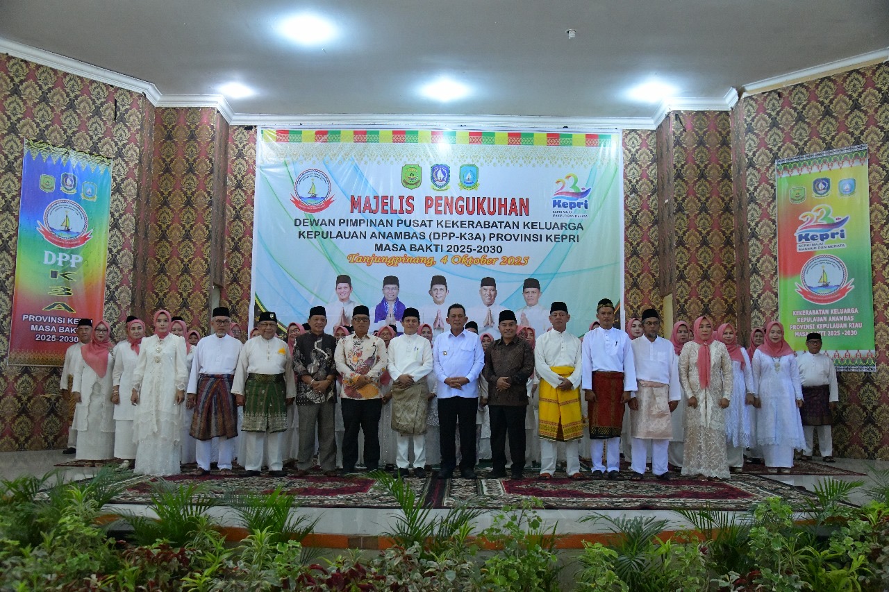 Gubernur Ansar Kukuhkan Azwandi Sebagai Ketua DPP-K3A Kepri Periode 2025-2030