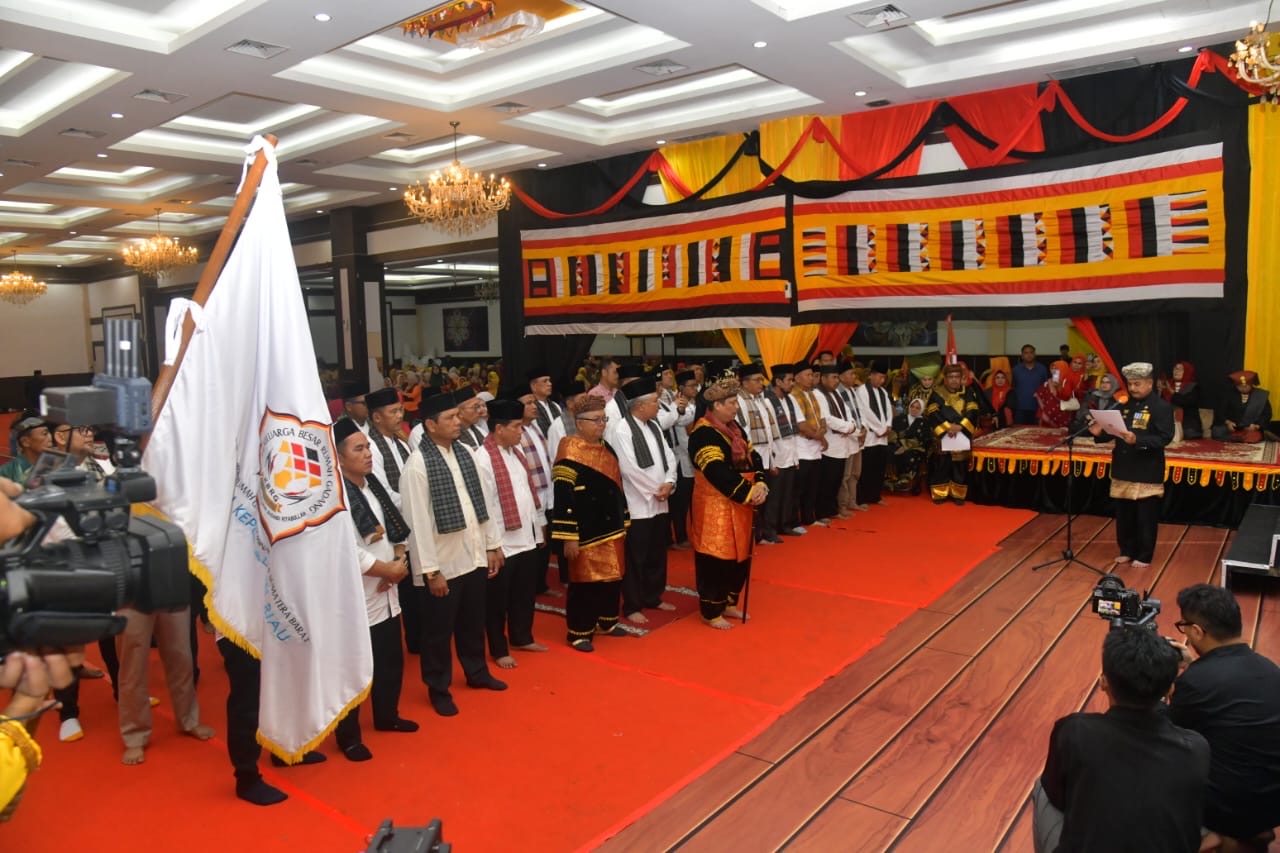 Hadiri Pelantikan KBRG, Gubernur Ansar Ajak Perantau Minang Bersama Membangun Kepri