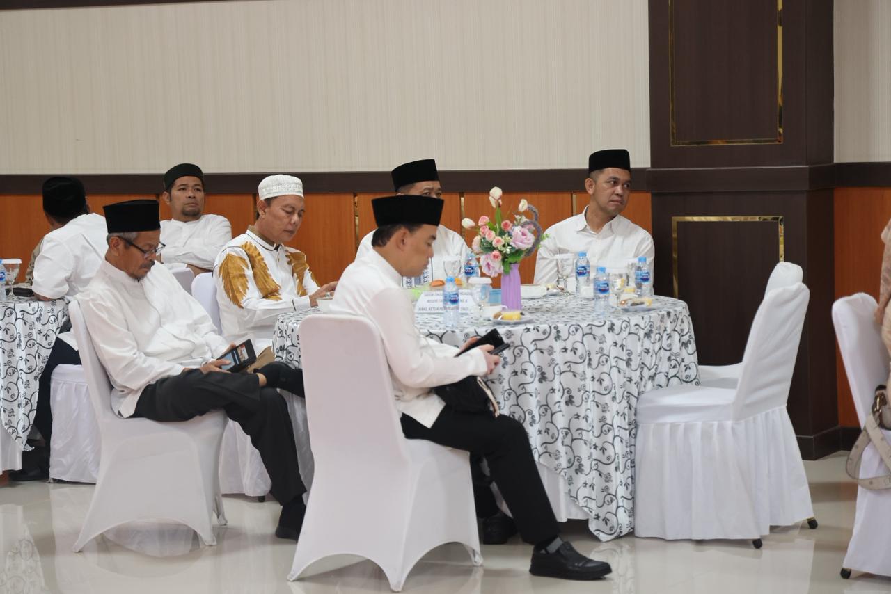 Buka Puasa Bersama Keluarga Besar Pengadilan Tinggi Kepri