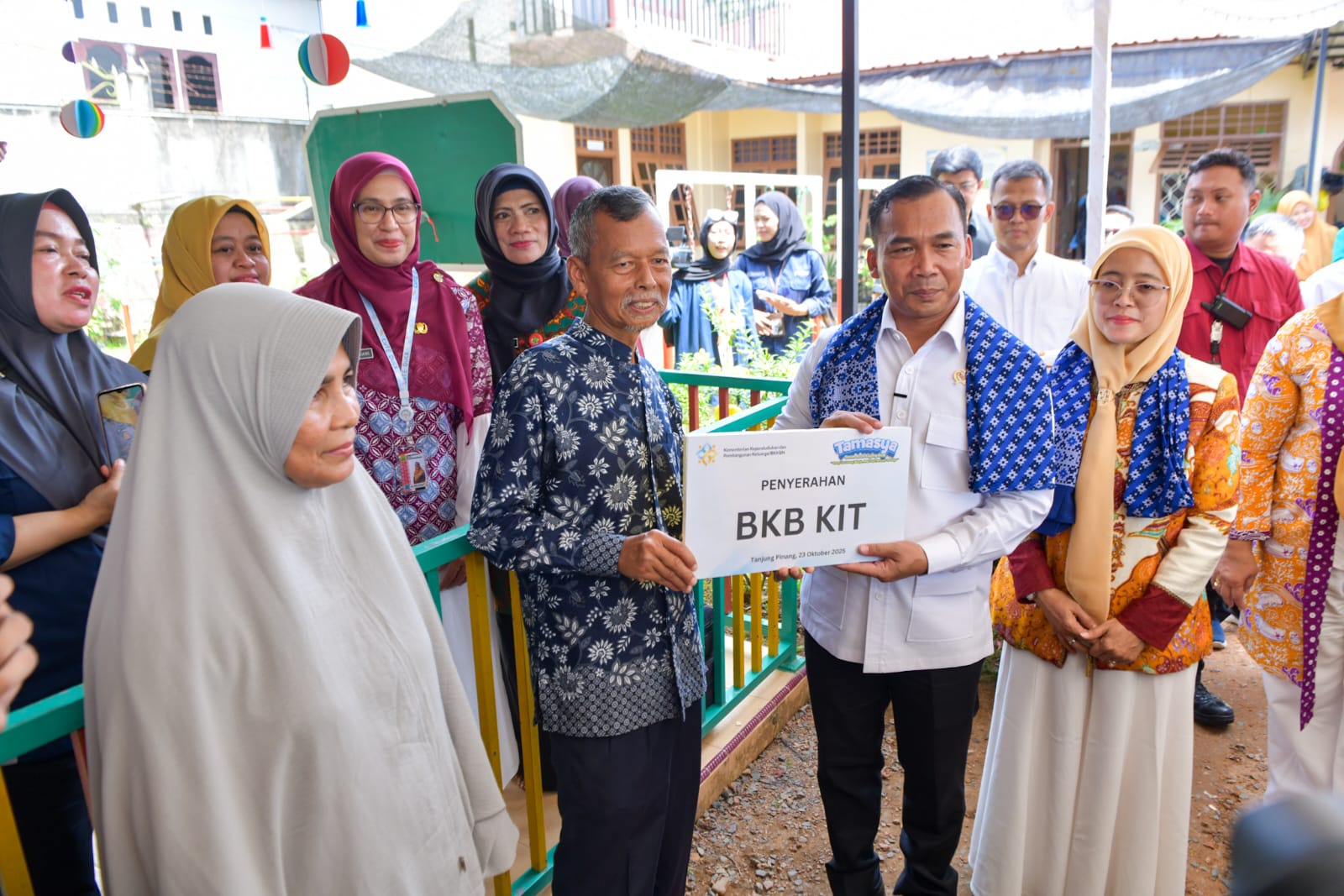 Menteri Wihaji dan Gubernur Ansar Kunjungi TPA Asri Tanjungpinang
