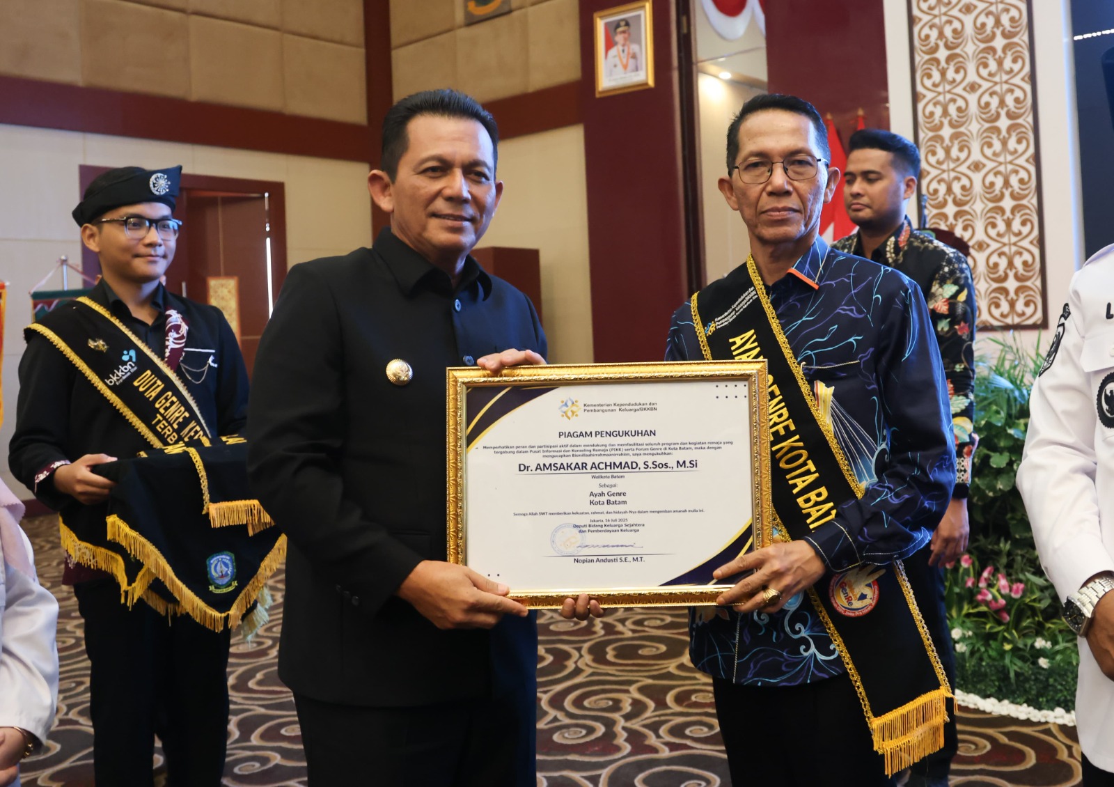 Harganas ke-32, Ansar Ahmad Ajak Warga Kepri Kembali Eratkan Keluarga