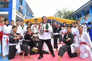 Gubernur Ansar Buka Kegiatan Bimbingan Dan Pelatihan Kepala Sekolah SMA/SMK se-Kota Batam