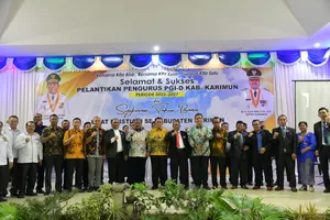 Gubernur Ansar Hadiri Pelantikan Pengurus Harian PGI-D Karimun Periode 2023-2027