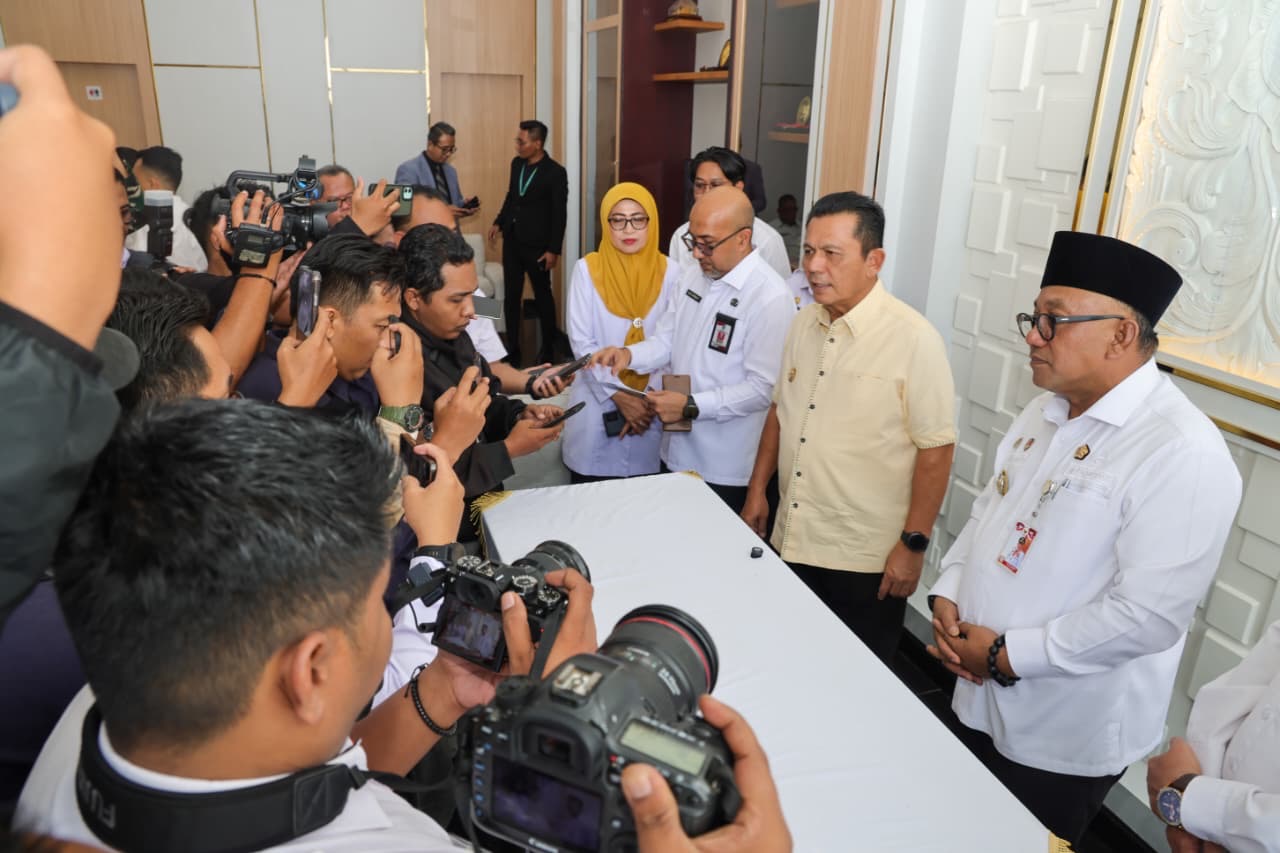 Pemprov Kepri Serahkan Hibah Aset ke Pemko Tanjungpinang