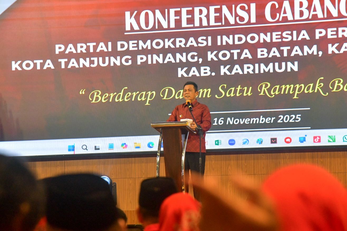 Gubernur Ansar Hadiri Pembukaan Konferda dan Konfercab PDIP Kepri 2025