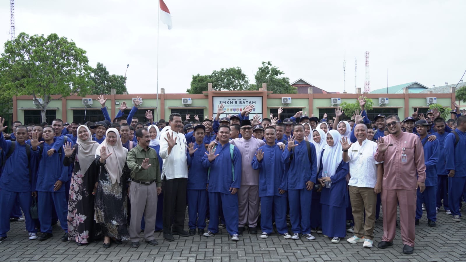 Wagub Nyanyang Tinjau SMK Negeri 5 Batam, Dorong Kesiapan Lulusan Masuk Dunia Kerja