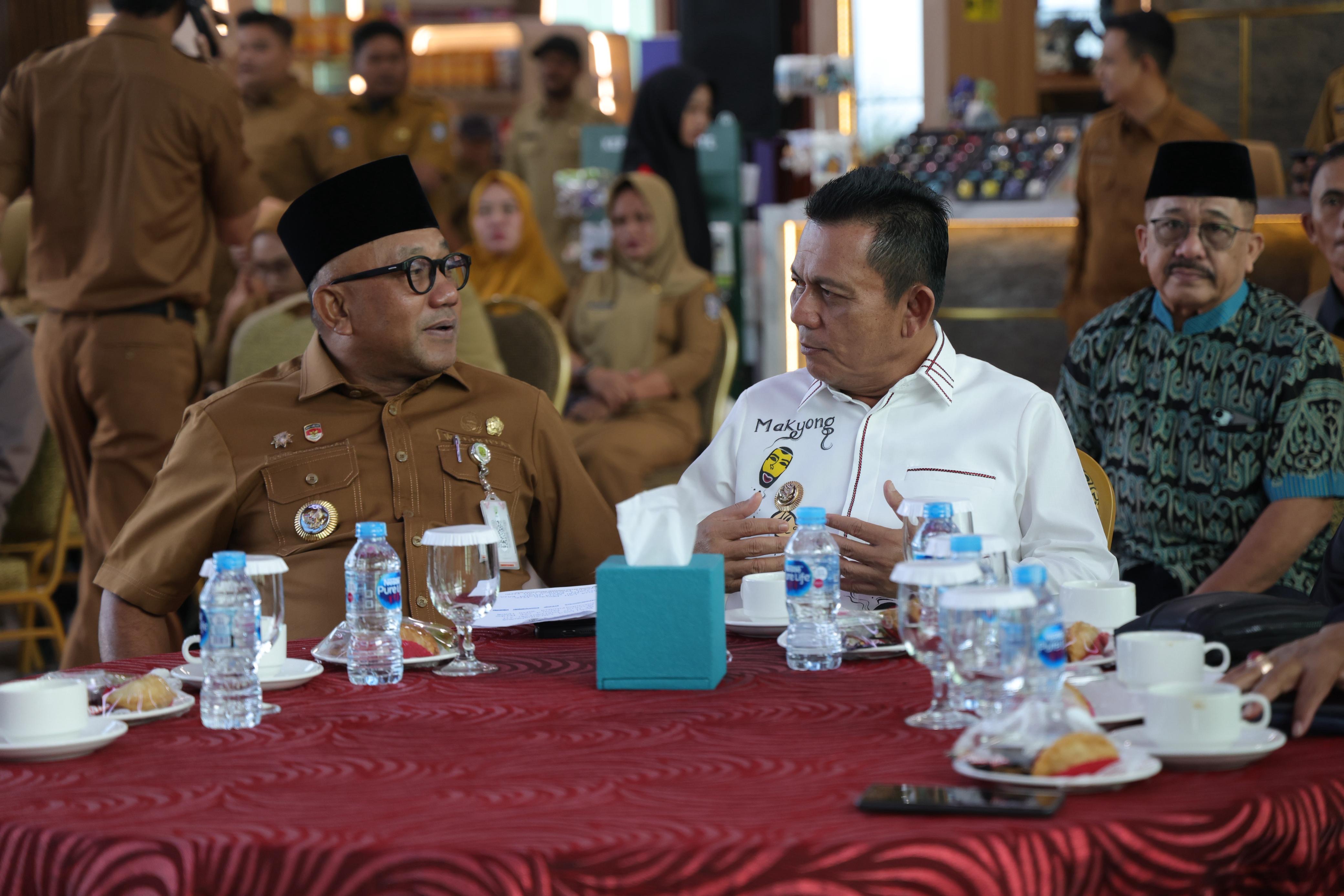 Pemprov Kepri Salurkan 21 Bantuan Hibah untuk Masyarakat, Organisasi dan Rumah Ibadah di Tanjungpinang