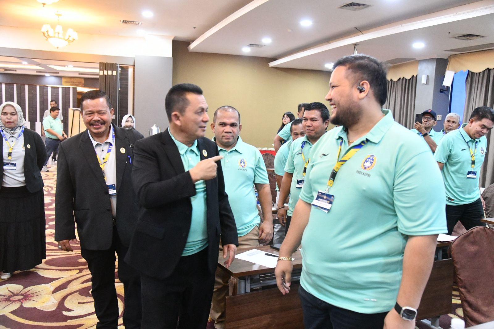 Gubernur Ansar Ahmad Buka Kongres PSSI Kepri 2025, Tekankan Semangat Pembinaan Menuju PON 2027