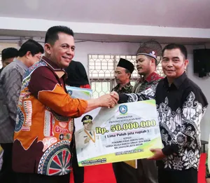 Gubernur Ansar Salurkan Bantuan Senilai Rp64,44 Miliar untuk 4 Kecamatan di Kota Batam