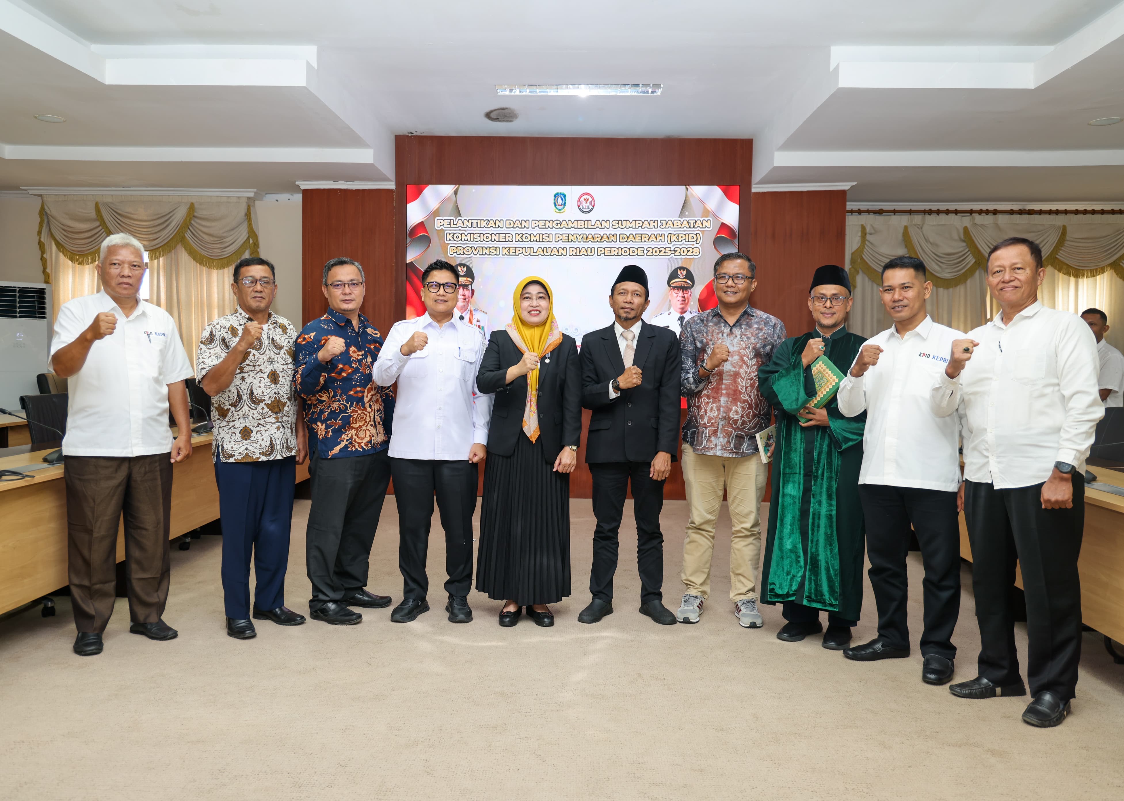 Tito Suwarno Resmi Dilantik sebagai Komisioner KPID Kepri Periode 2025–2028