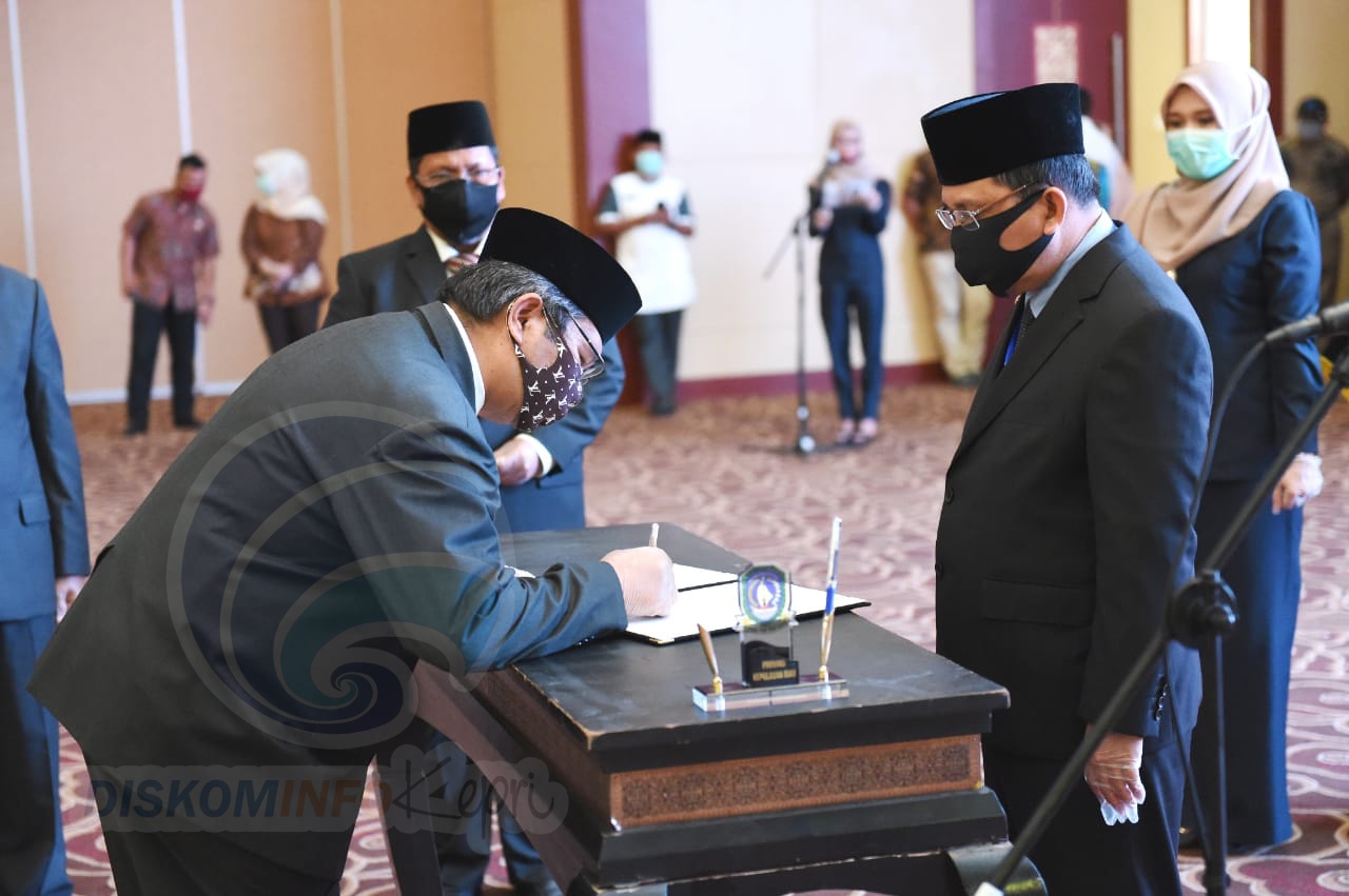Sekda Lantik 18 Pejabat Fungsional dan 2 Pejabat Fungsional Ahli Utama