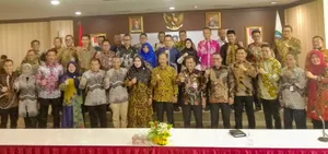 Sekdaprov Saksikan Penandatanganan Kerjasama Pendanaan Pemilu Serentak 2024 se-Kepri