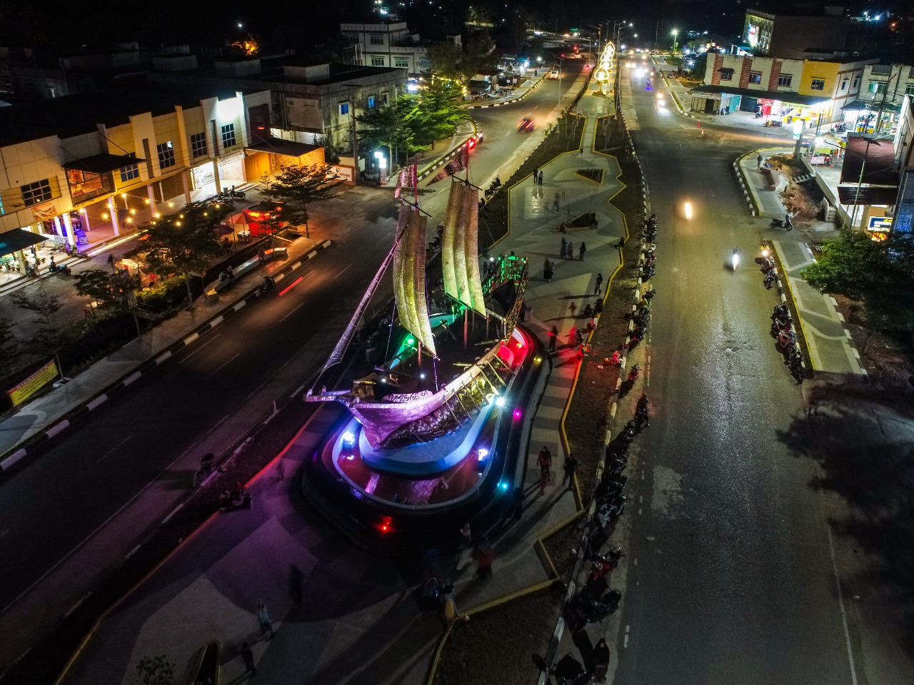 Pedestrian Jalan Bandara RHF Jadi Destinasi Wisata Baru, Ekonomi Menggeliat