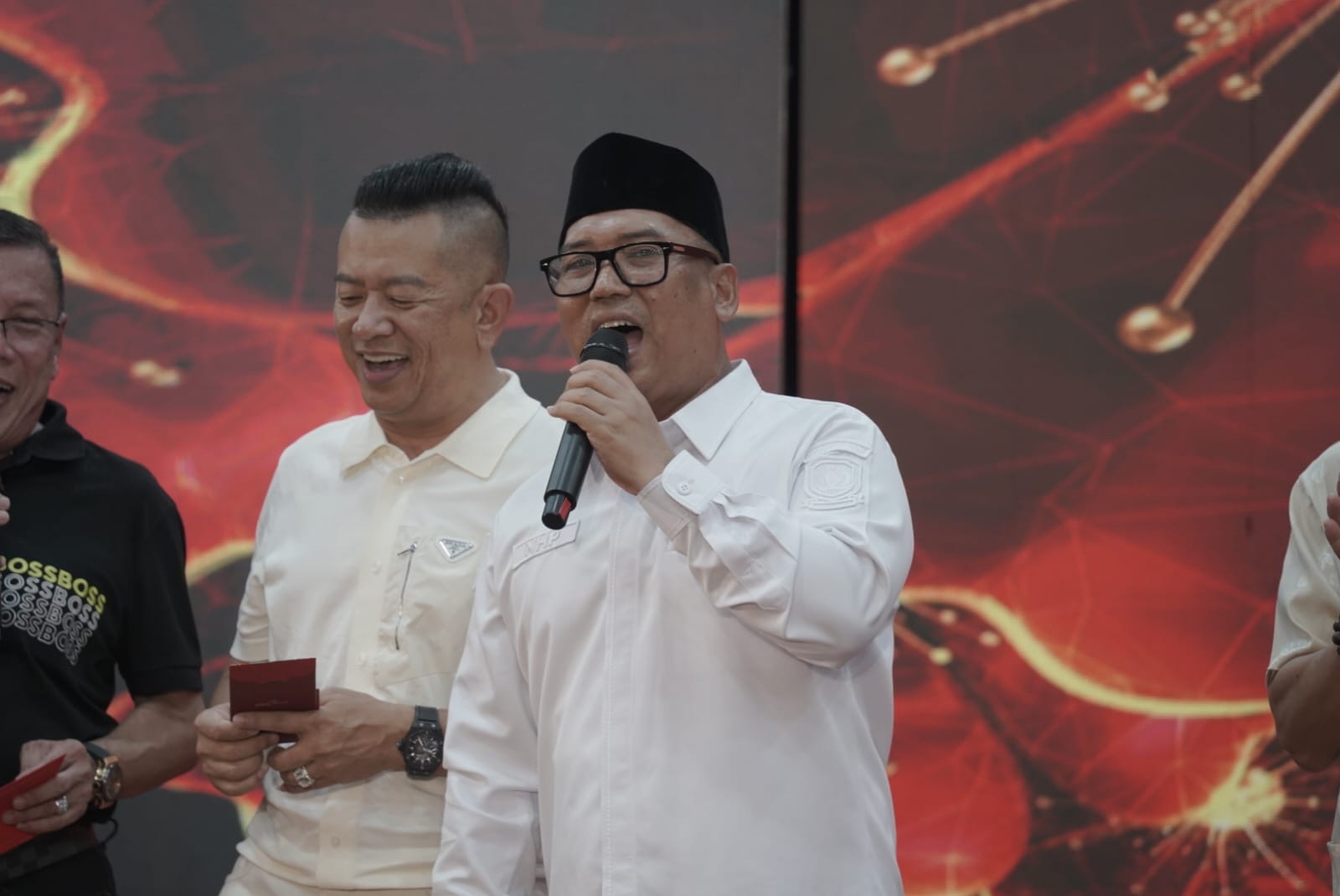 Wagub Nyanyang Hadiri Perayaan Cap Go Meh di Pulau Buluh, Tegaskan Keberagaman sebagai Energi Pembangunan Kepri