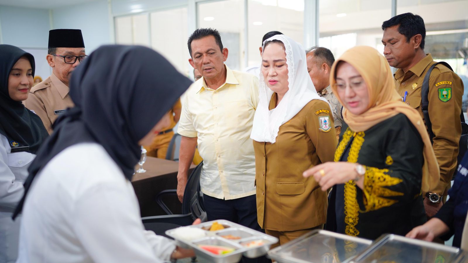 Gubernur Ansar Tinjau SPPG di Natuna dan Dukung Penuh Program MBG Presiden Prabowo