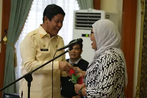 Isdianto, Plt Gubernur Kepri Sawer Reporter RRI