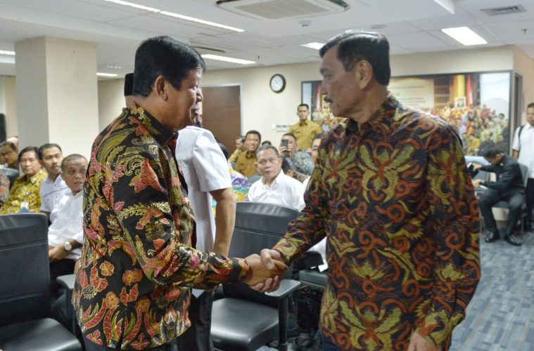 Isdianto Bawa Bupati Wali Kota Temui Luhut