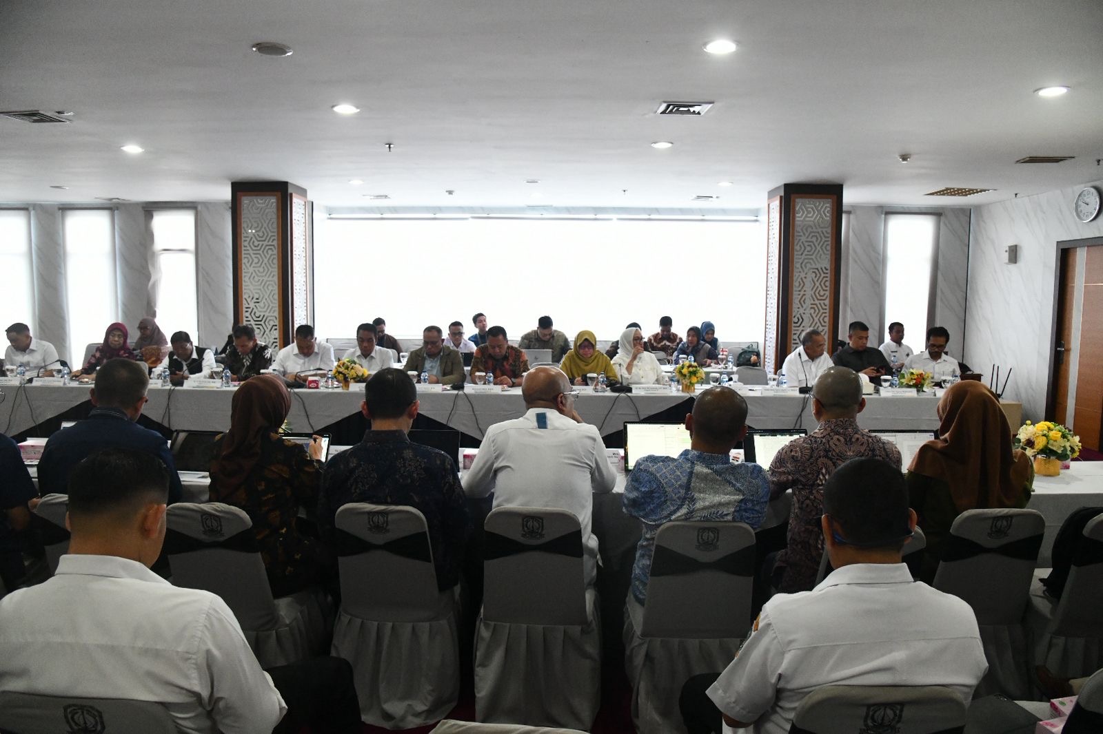 Kunjungan Kerja Komisi XI: DPR RI Dorong Penguatan Pertumbuhan Ekonomi Kepri