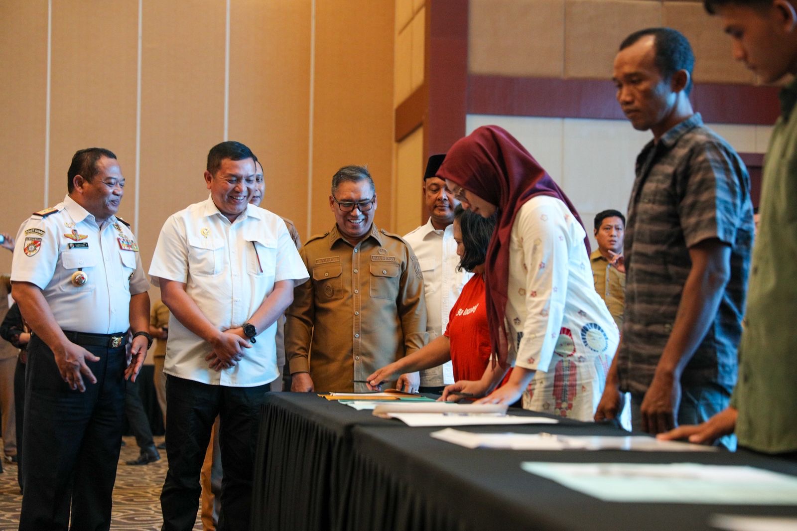Dorong Ekonomi Rakyat, Pemerintah Luncurkan Akad Massal KUR untuk 800 Ribu Debitur Seluruh Indonesia