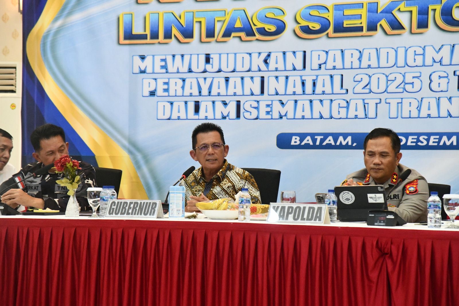 Gubernur Ansar Tekankan Penguatan Pengamanan dan Layanan Nataru pada Rakor Operasi Lilin Seligi 2025