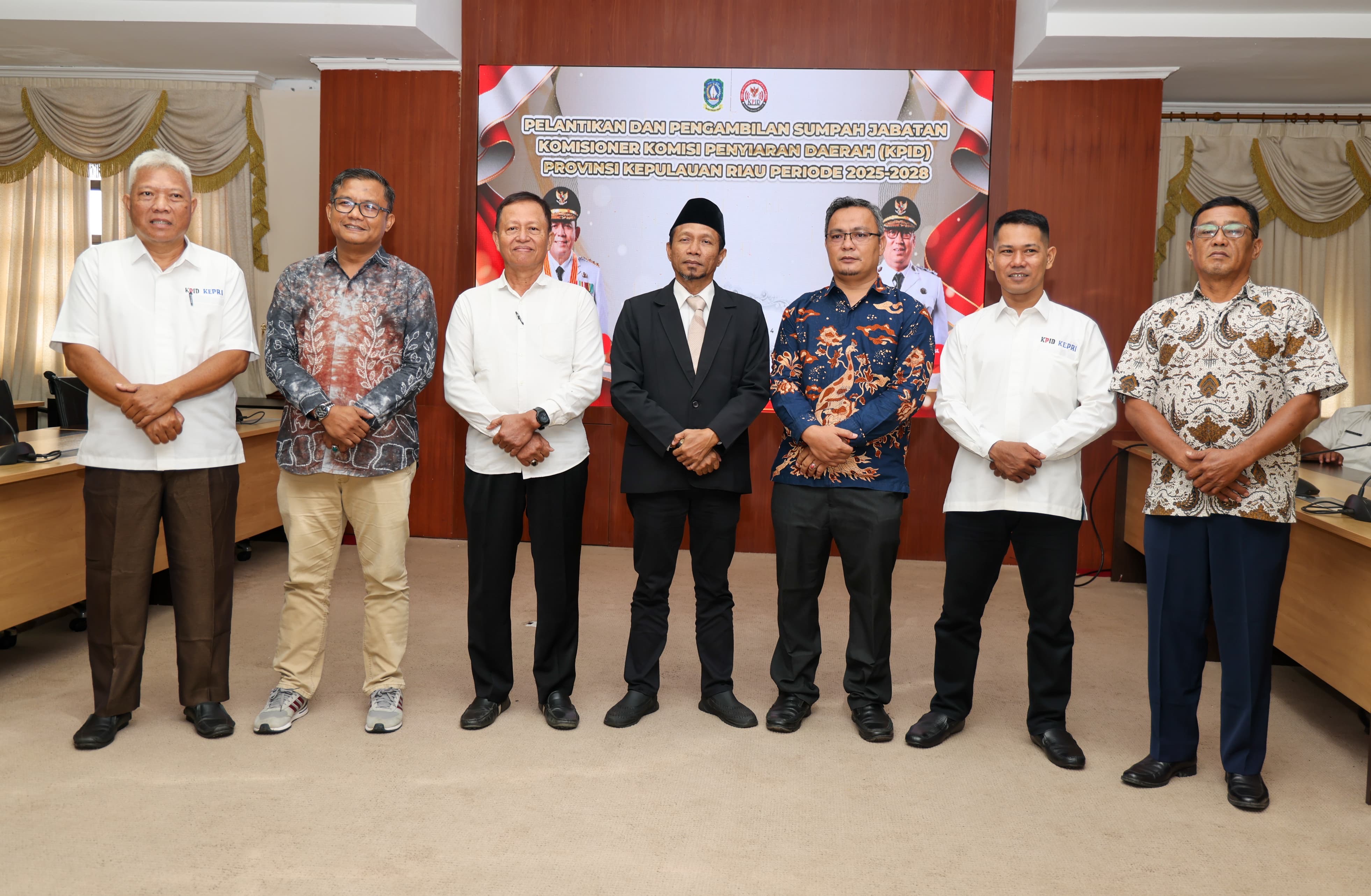 Tito Suwarno Resmi Dilantik sebagai Komisioner KPID Kepri Periode 2025–2028