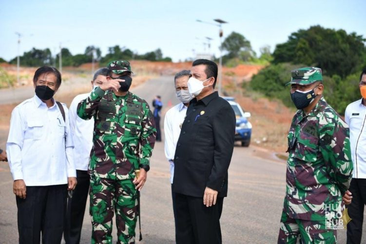 Gubernur Tinjau Progres Pembangunan Kogabwilhan I dan Bundaran Monumen Tri Matra Dompak