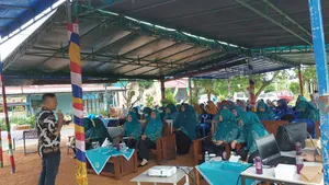 Pemberdayaan Masyarakat dalam rangka Pemanfaatan Tanaman Obat Keluarga di Pekarangan Rumah dan DAGUSIBU untuk mendukung kesehatan keluarga