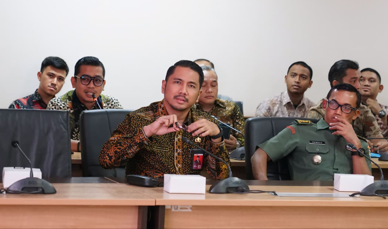 Sekda Kepri Pimpin Rapat Persiapan HUT 80 Kemerdekaan RI