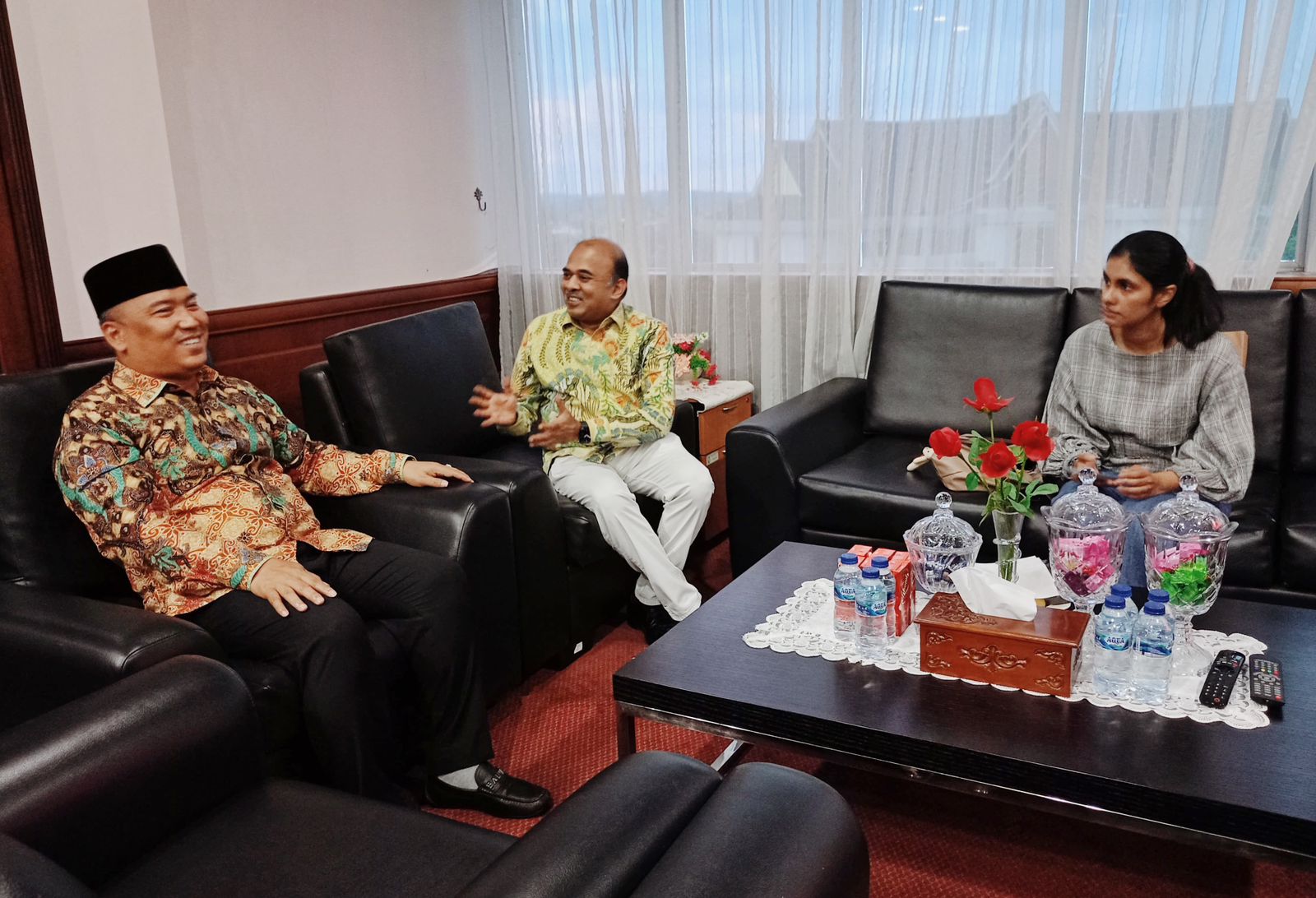 Wakil Gubernur Kepri Terima Kunjungan Deputy Chief of Mission Konjen India untuk Bahas Potensi Investasi