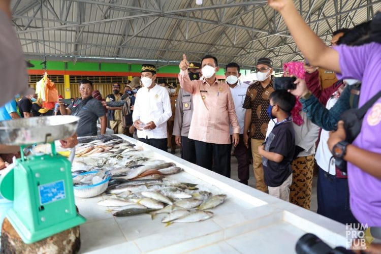Gubernur Resmikan Pasar Konvensional Cendrawasih di KM IX