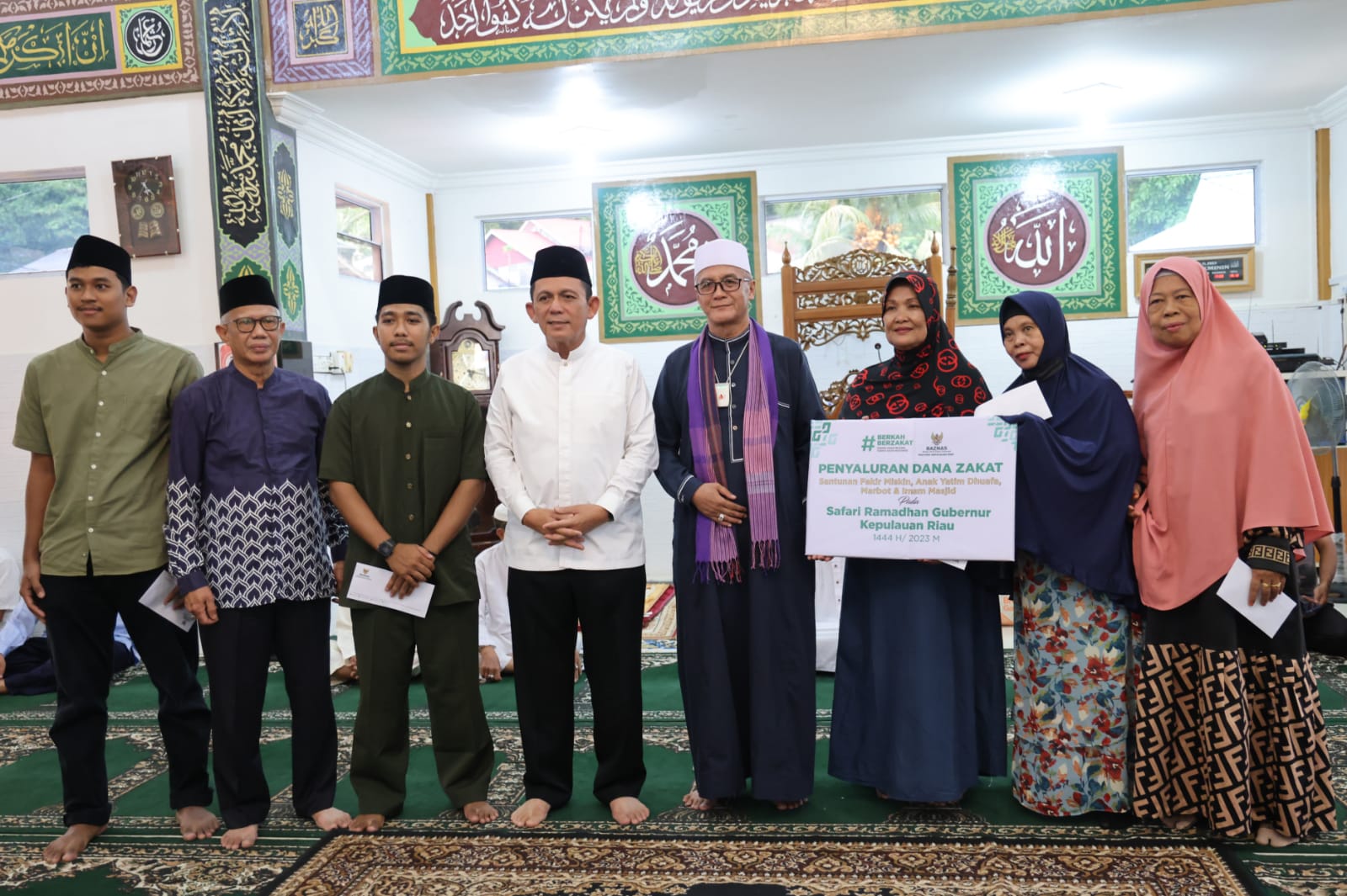 Gubernur Ansar Safari Ramadhan ke Masjid Al-Mukminin Tanjungpinang