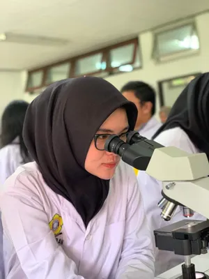 Dara Asal Kepri Menuju Ambassador Of Public Health AMSA-Indonesia