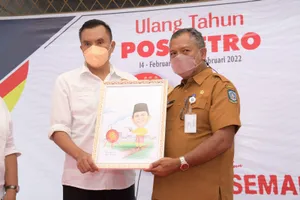 Gubernur Ansar Dinobatkan Sebagai Tokoh Terpopuler Kepulauan Riau 2022