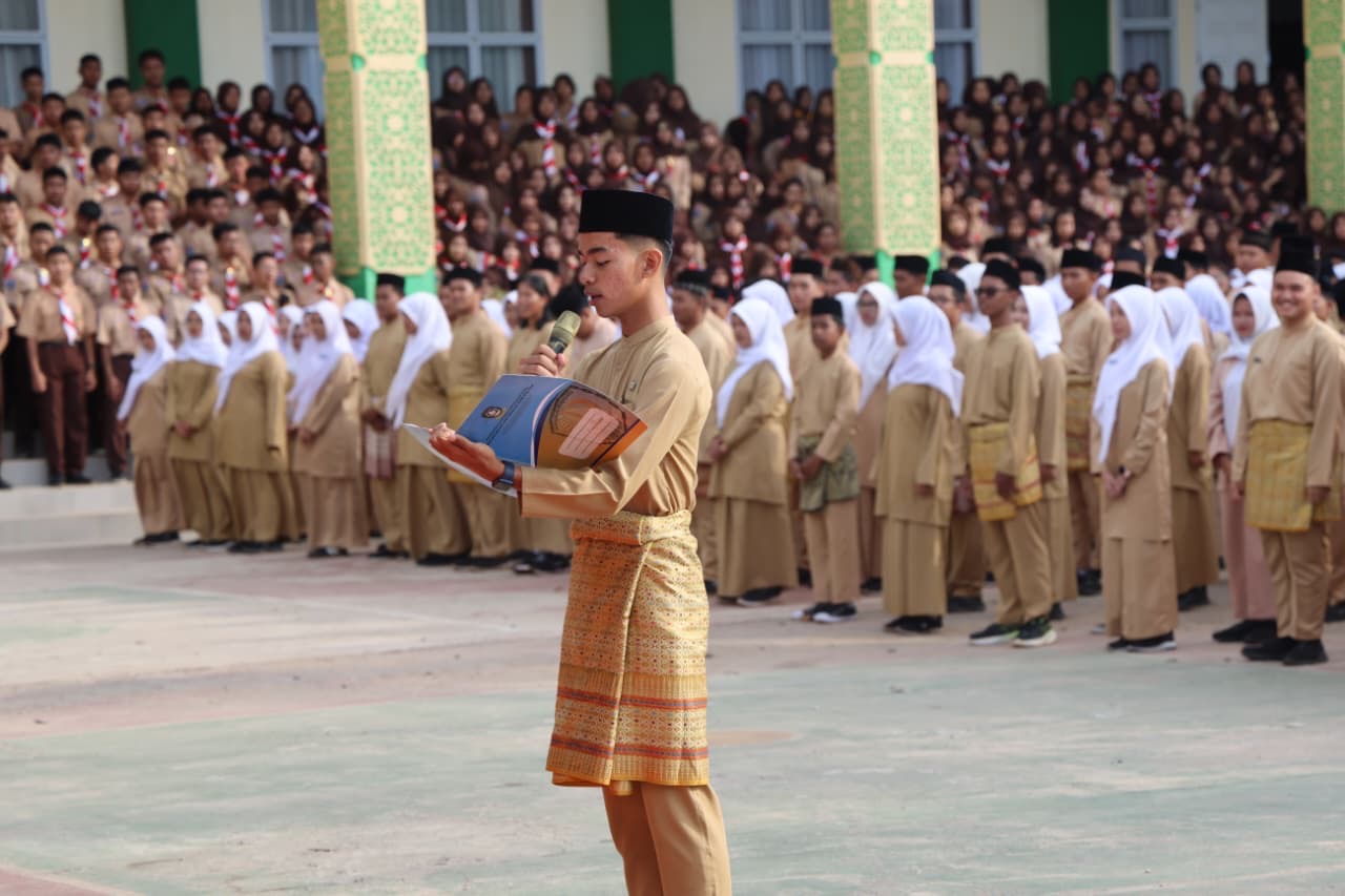 Kesbangpol Masuk Sekolah 2026 Diluncurkan, Gubernur Ansar: Masa Depan Bangsa Ditentukan Cinta Tanah Air dan Toleransi