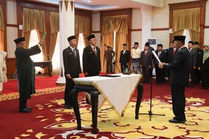Pertama di Kepri, Sekda Lantik 2 Pejabat Tinggi Pratama dari Sistem Manajemen Talenta ASN