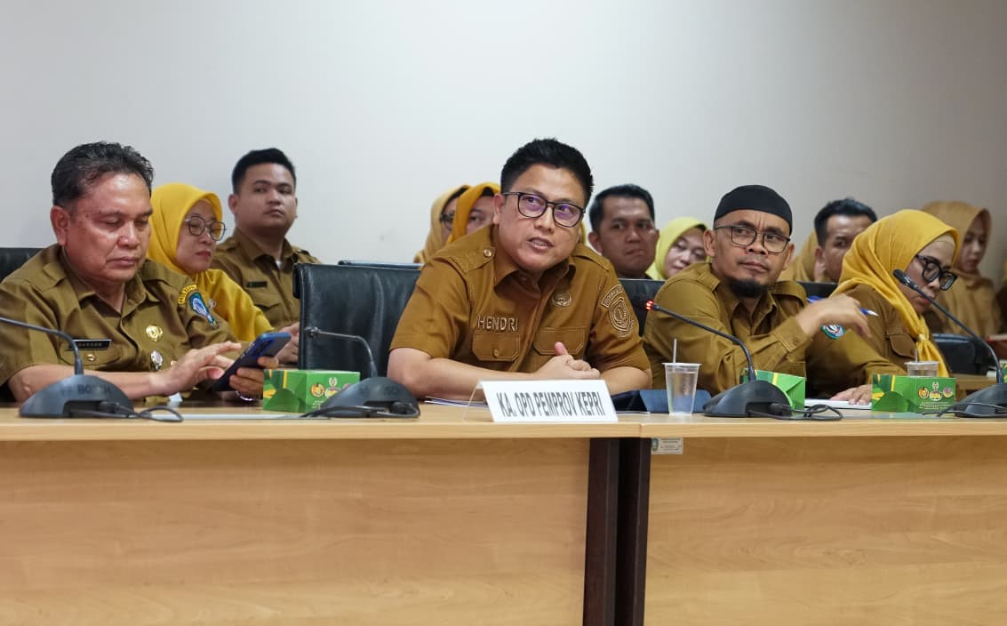 Sekdaprov Kepri Pimpin Rapat Persiapan Hari Jadi Kepri ke-23