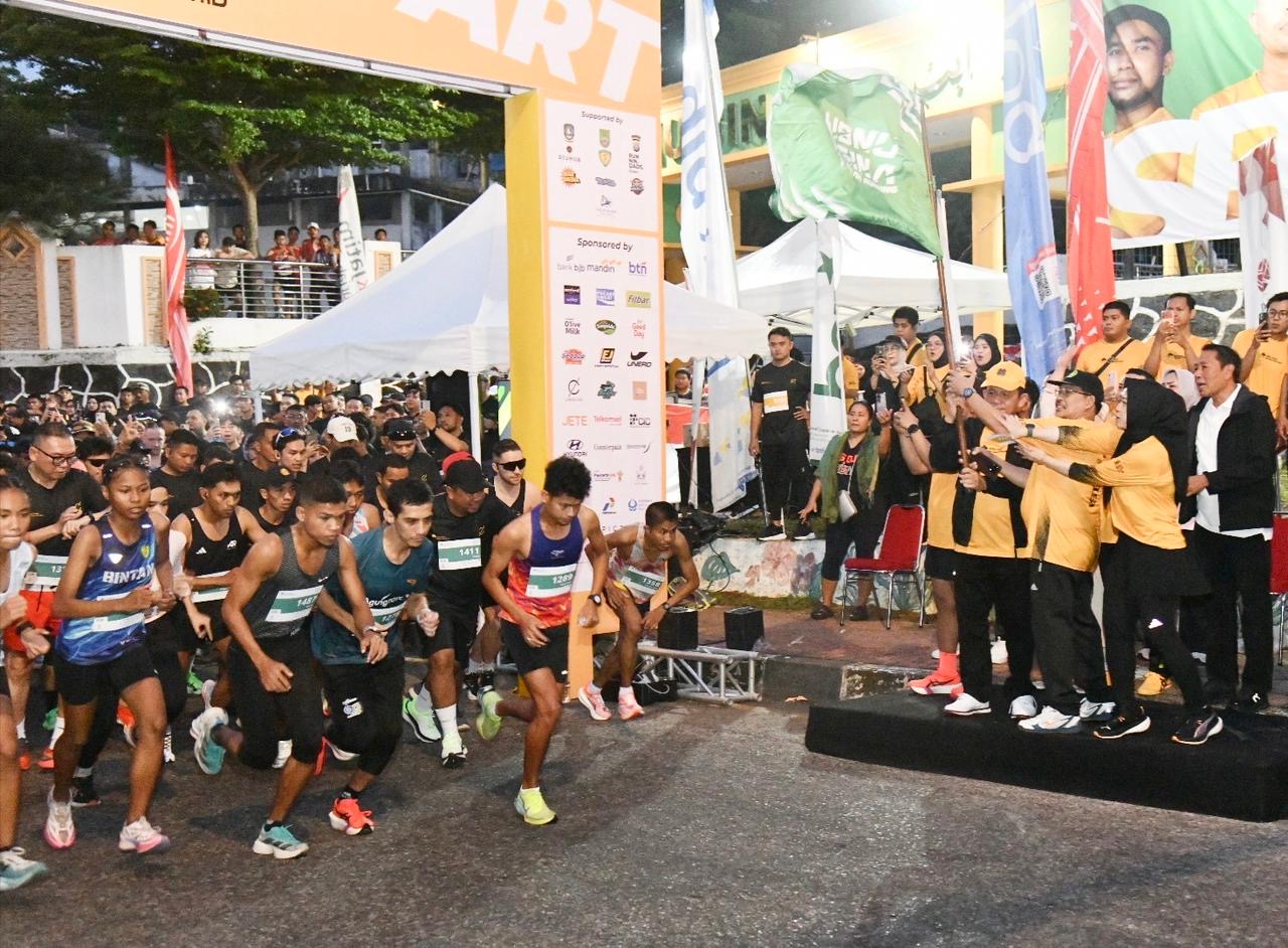 Gubernur Ansar Lepas Ibnu Sina Batam Running 2026, Diikuti 1200 Pelari, Gairahkan Wisata Olahraga