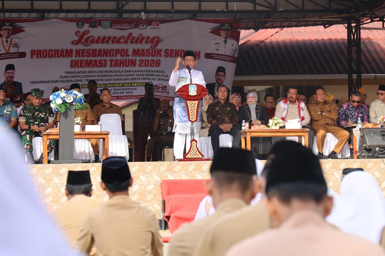 Kesbangpol Masuk Sekolah 2026 Diluncurkan, Gubernur Ansar: Masa Depan Bangsa Ditentukan Cinta Tanah Air dan Toleransi