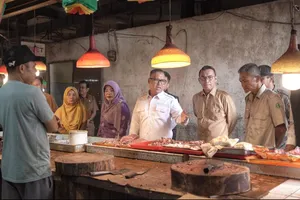 Wagub Nyanyang Imbau Distributor dan Pedagang Tidak Timbun Barang