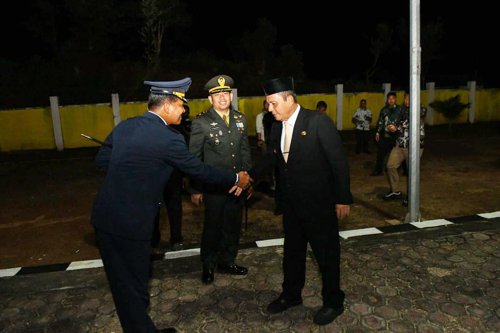 Gubernur Ansar Ikuti Apel Kehormatan dan Renungan Suci di TMP Natuna