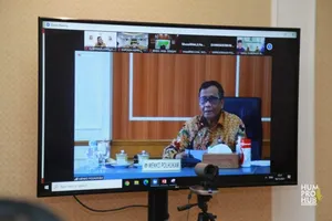 Gubernur Vicon Bersama Menkopolhukam Bahas Pengaturan Upah Minimun