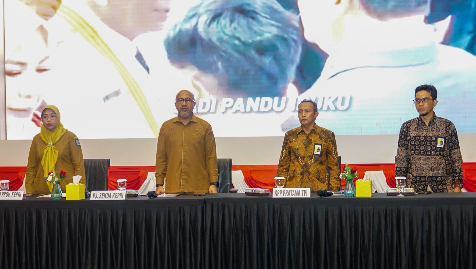 Pj Sekda Luki Buka Rapat Asistensi Pemahaman Perhitungan PPh 21