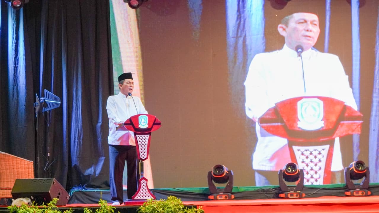 Menko Yusril Ajak Warga Jaga Keislaman dan Kemelayuan pada Tabligh Akbar di Lingga