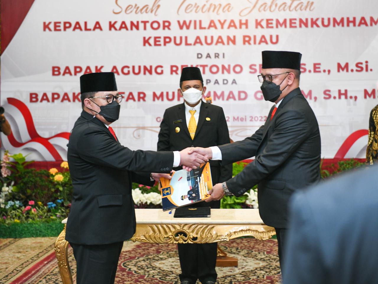 Gubernur Ansar Pimpin Sertijab Kakanwil Kemenkumham Kepri